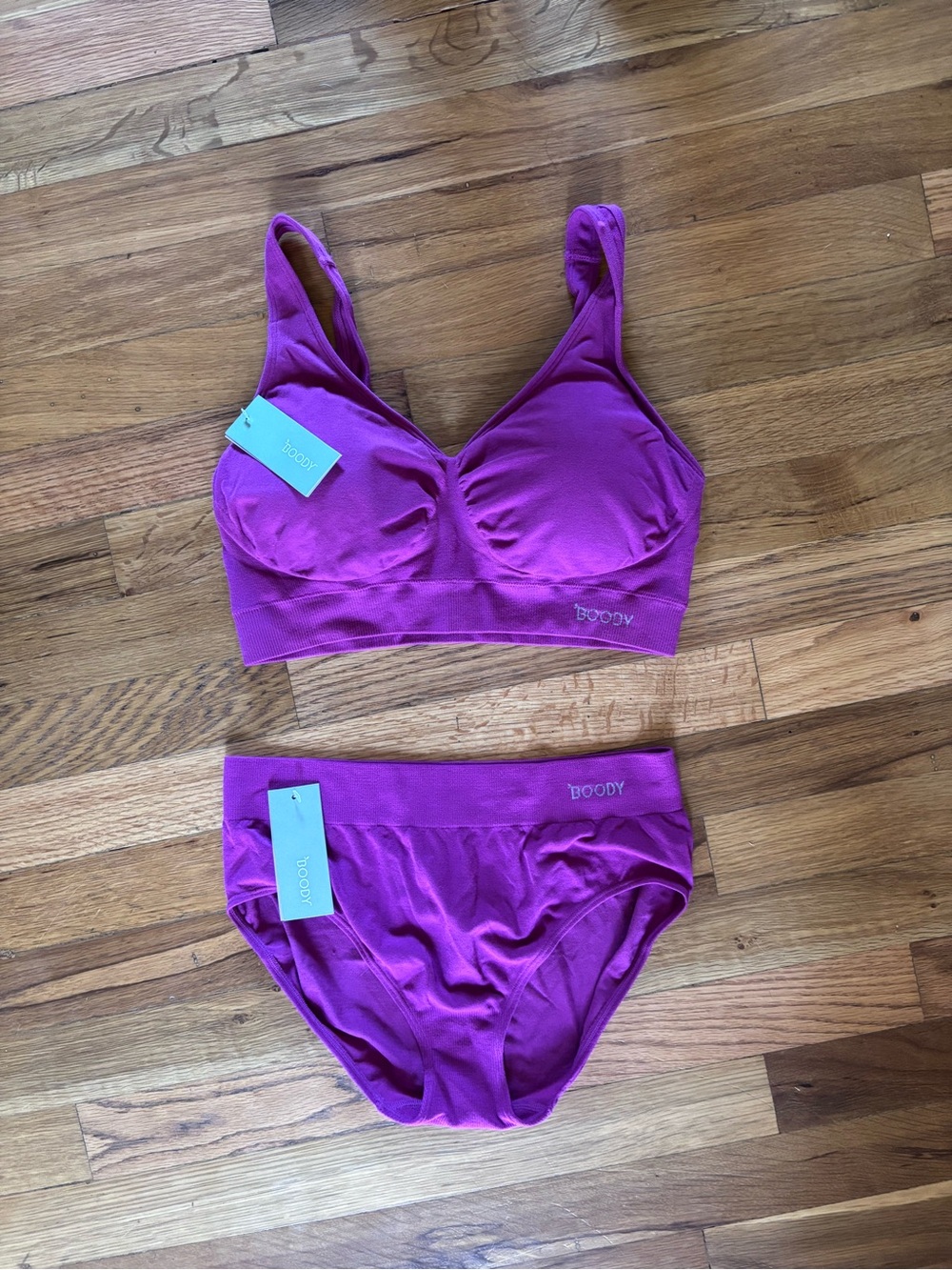 NWT BOODY Magenta Seamless Bralette & Brief Set